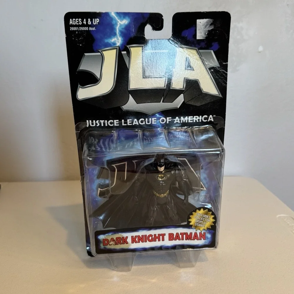 Dark Knight Batman 1998 JLA JUSTICE LEAGUE OF AMERICA Hasbro NEW action figure
